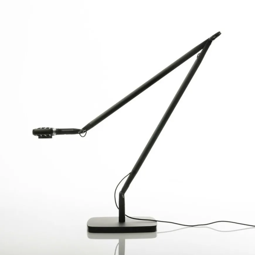 Otto Watt H47 czarny - Luceplan - lampa biurkowa