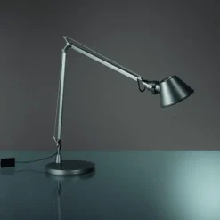 Tolomeo Midi H50 antracyt - Artemide - lampa biurkowa